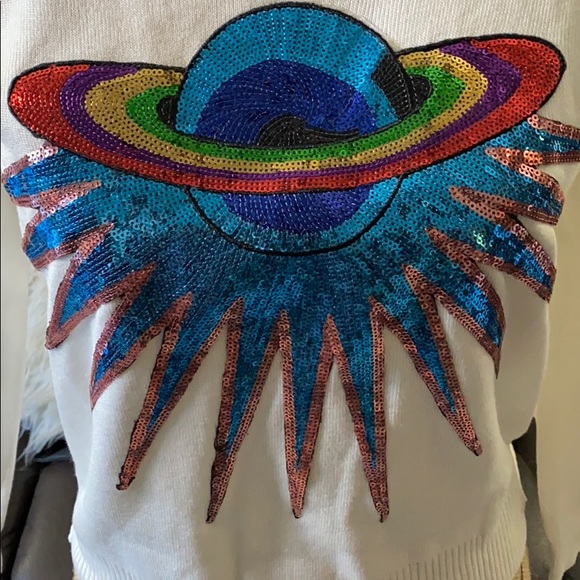 Super cute long sleeve top - Picture 2 of 6